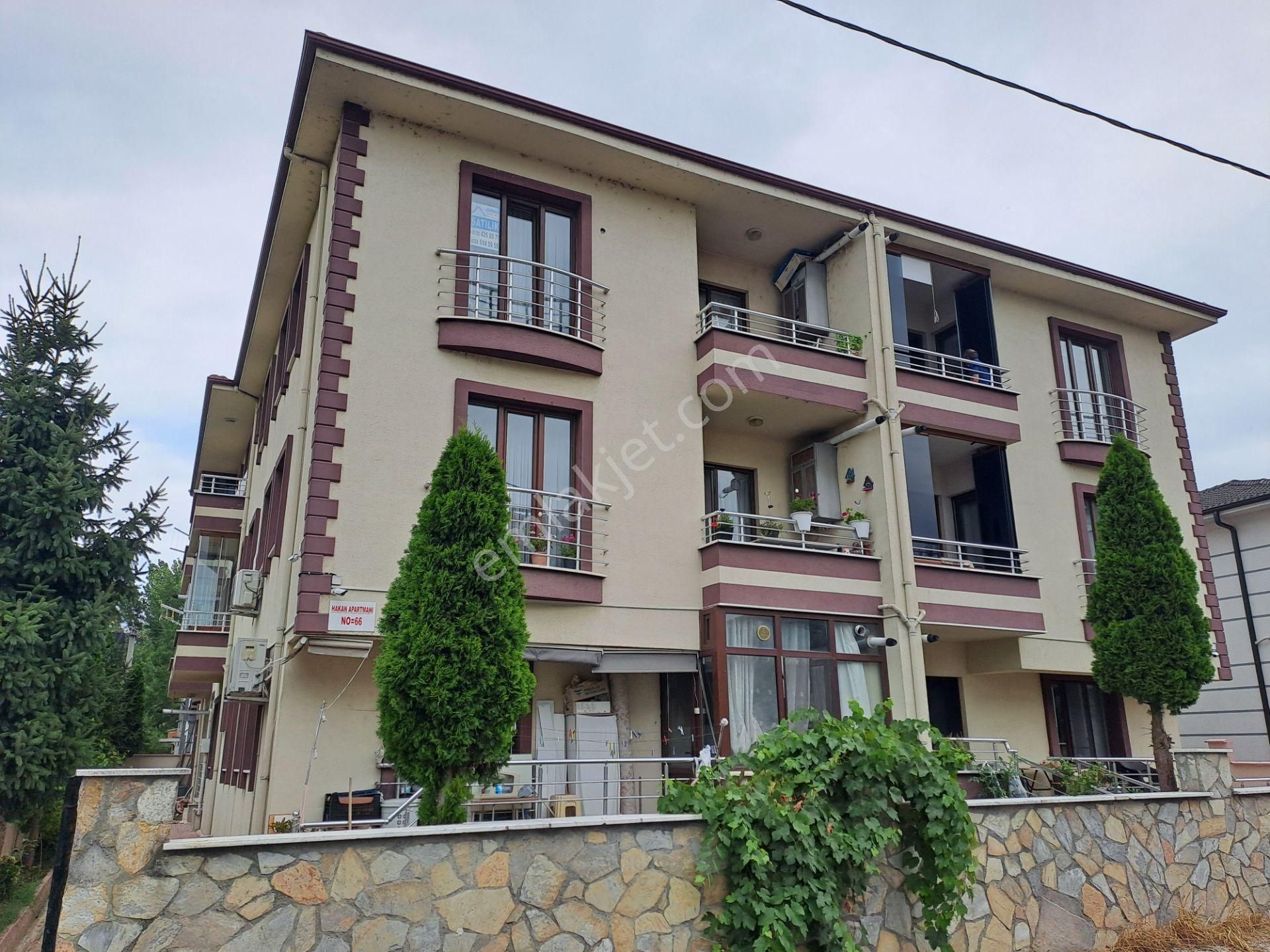 Azmimilli Mahallesi Hakan Unlu Mamülleri Arkası Satılık 3+1 Daire