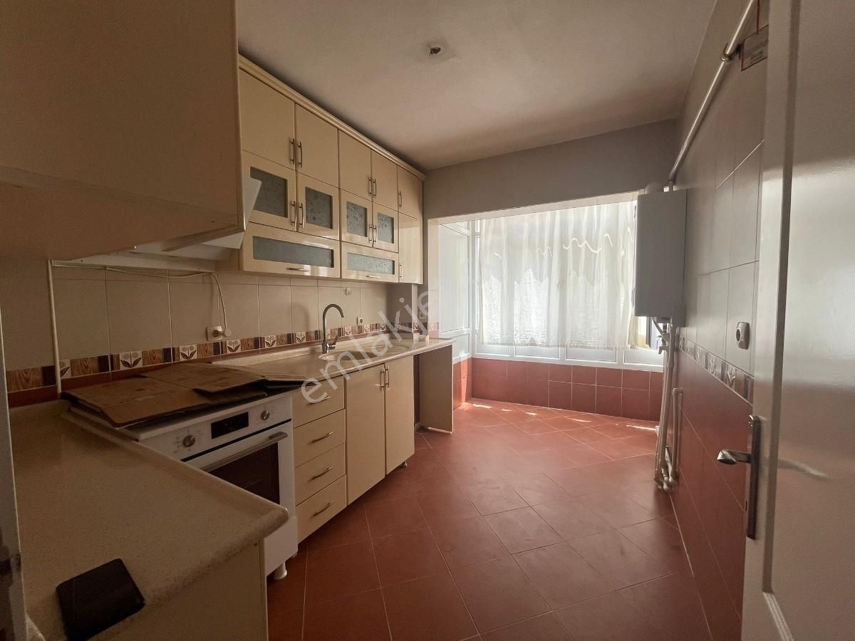 Sincan Mareşal Çakmak Mh Yapılı 3+1 Ara Katta Satılık Daire