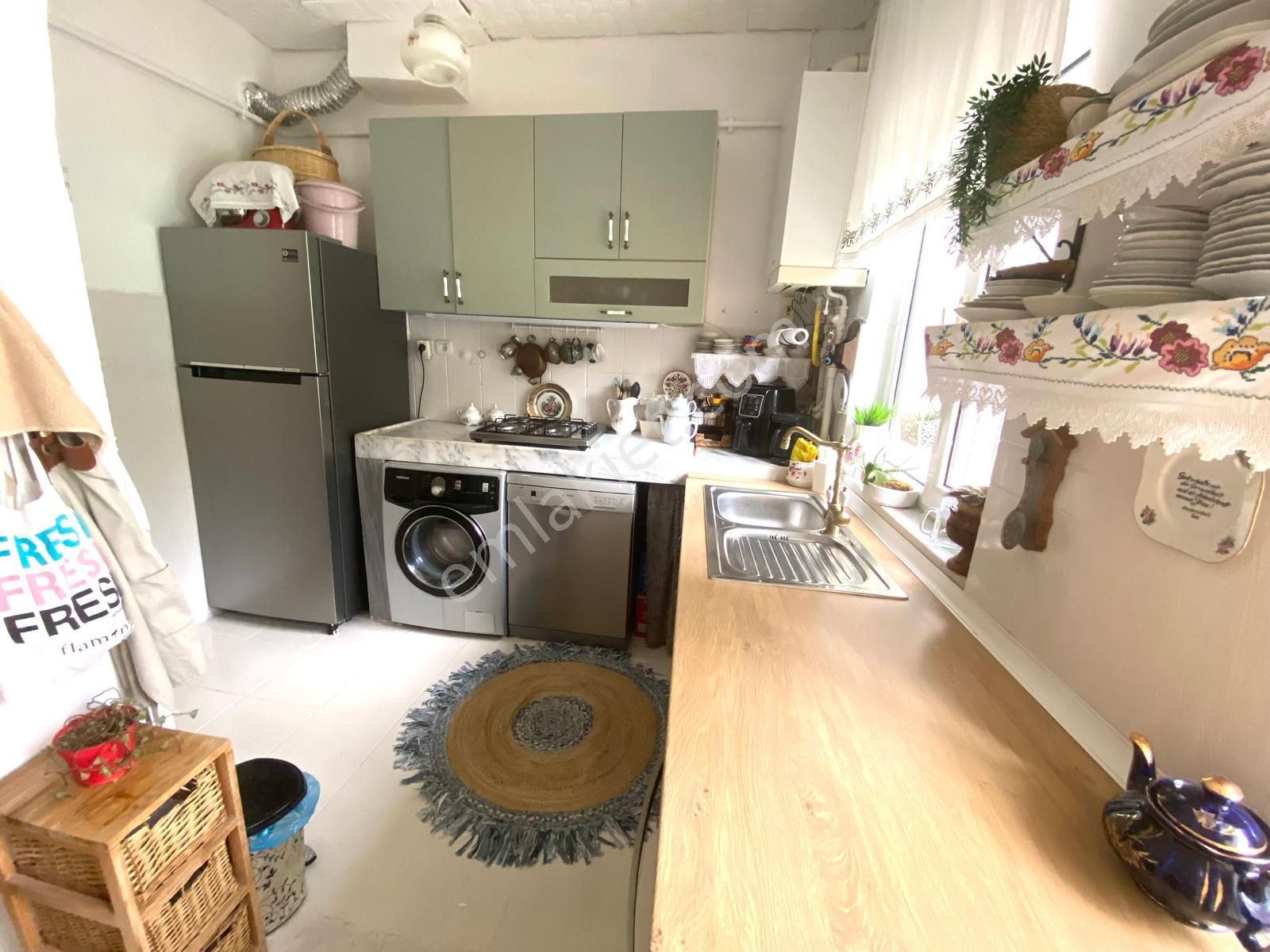 Tophane Devlet Hastanesi Arkasında Bahçeli Müstakil Ev (288m²) - Görsel 10