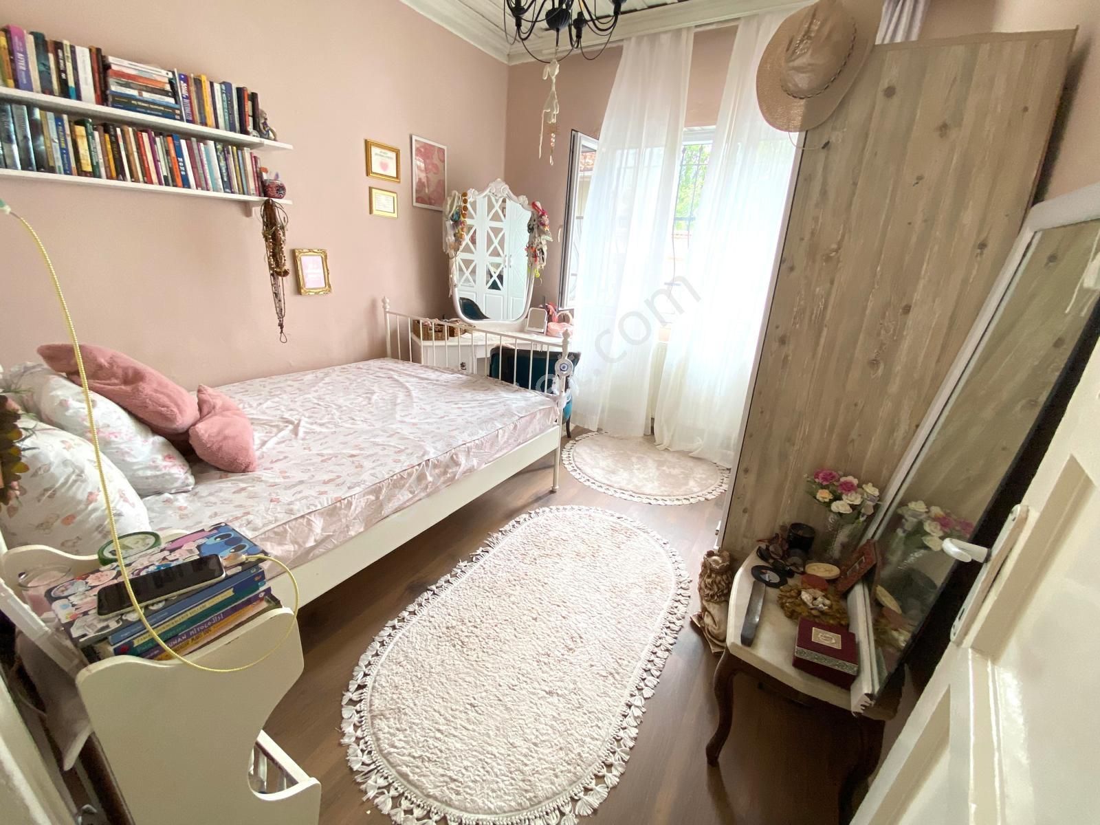 Tophane Devlet Hastanesi Arkasında Bahçeli Müstakil Ev (288m²) - Görsel 8