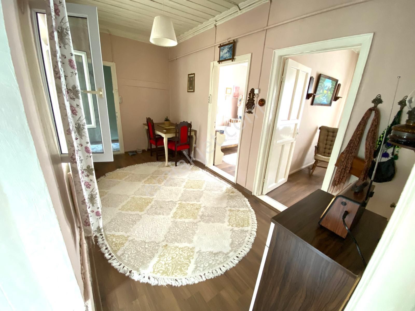 Tophane Devlet Hastanesi Arkasında Bahçeli Müstakil Ev (288m²) - Görsel 6