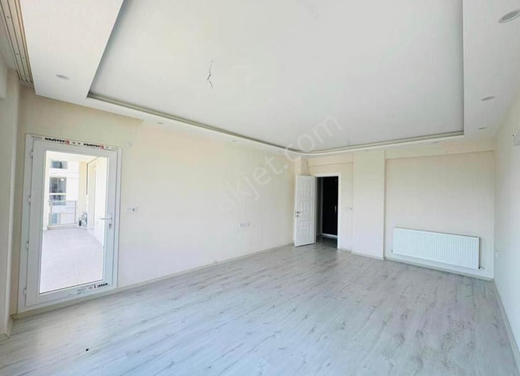 Konut Emlaktan Havuzlu Site İçerisinde 3+1 Lüks İşçilikli Satılık Daireler - Görsel 8