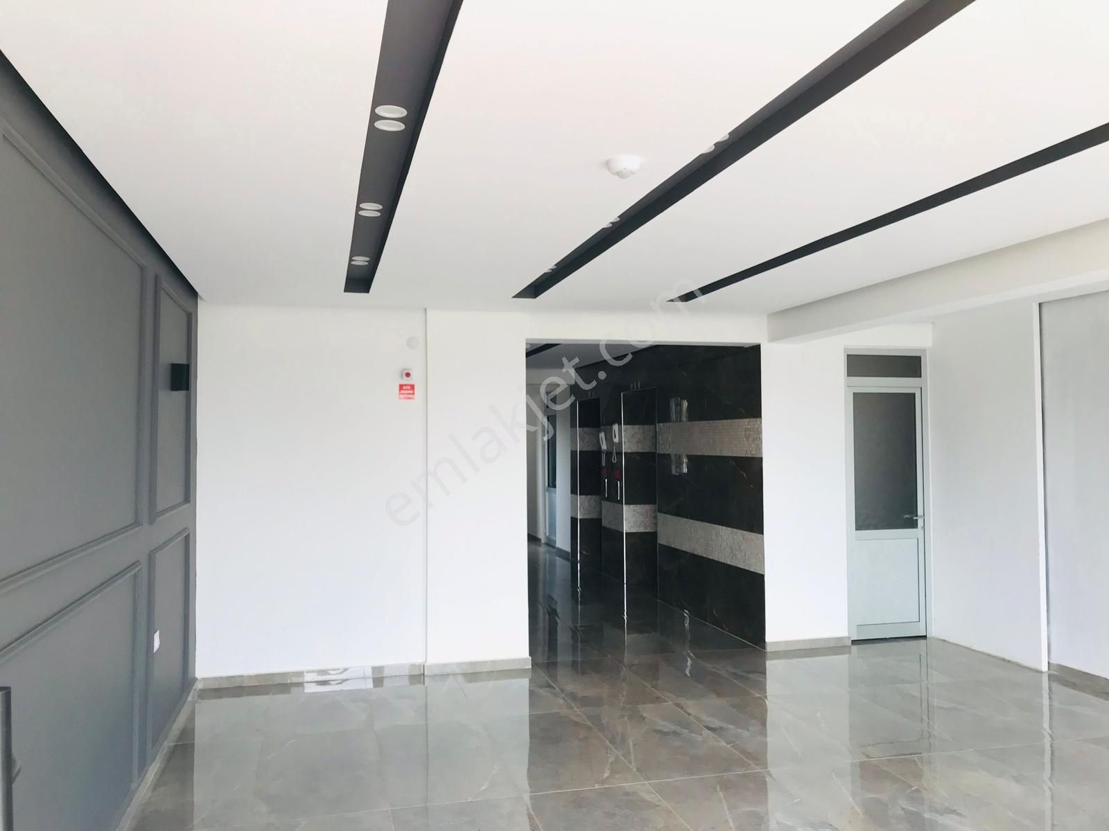 Konut Emlaktan Havuzlu Site İçerisinde 3+1 Lüks İşçilikli Satılık Daireler - Görsel 17