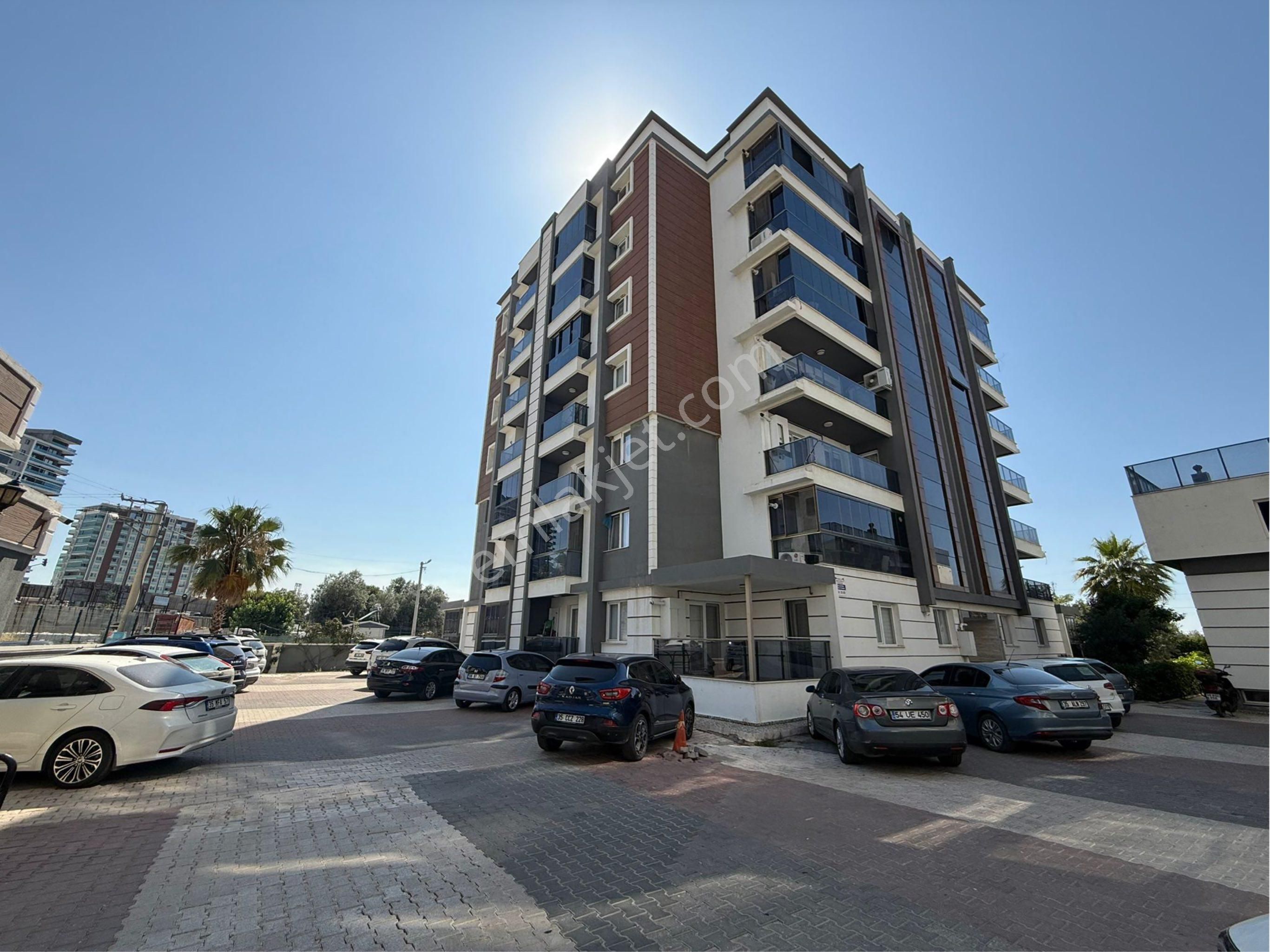 Devlet Hastanesi Karşısı Havuzlu Güvenlikli Lüks 3+1 Daire