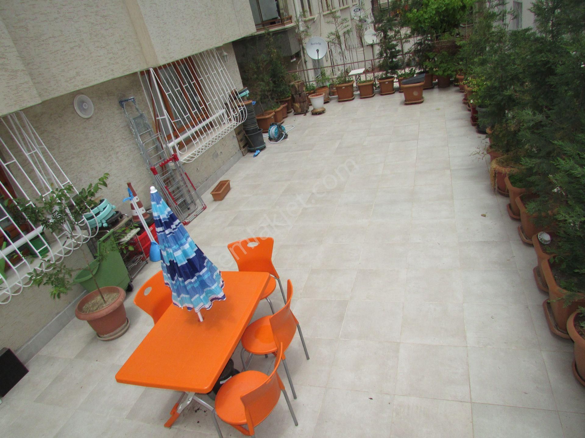Asyapıdan 3+1+kiler 130m2 Kapalı Garajlı+teraslı Lüks Kombili