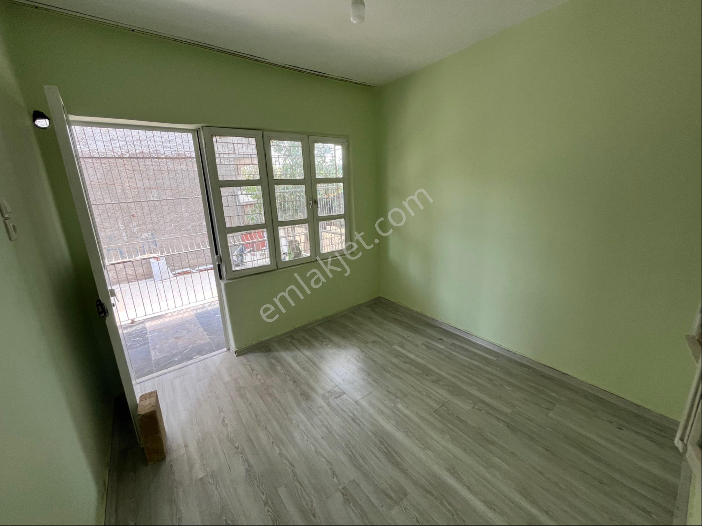 İz'den Mithatpaşada İçerisi Komple Yeniden Yapılmış 2+1 Daire - Görsel 11