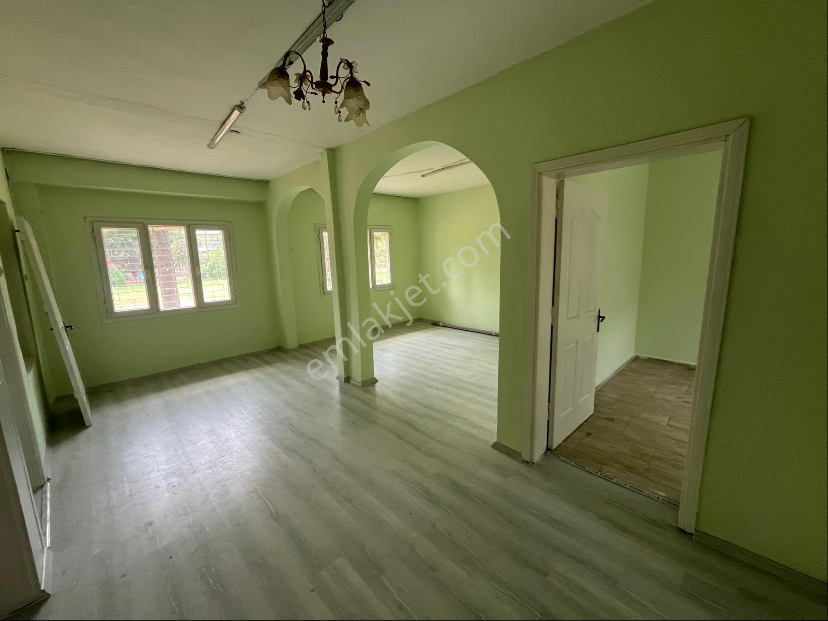 İz'den Mithatpaşada İçerisi Komple Yeniden Yapılmış 2+1 Daire - Görsel 20