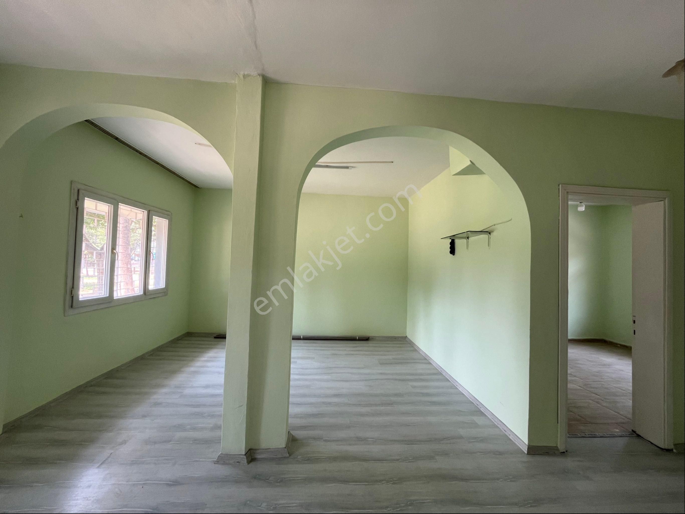 İz'den Mithatpaşada İçerisi Komple Yeniden Yapılmış 2+1 Daire - Görsel 7