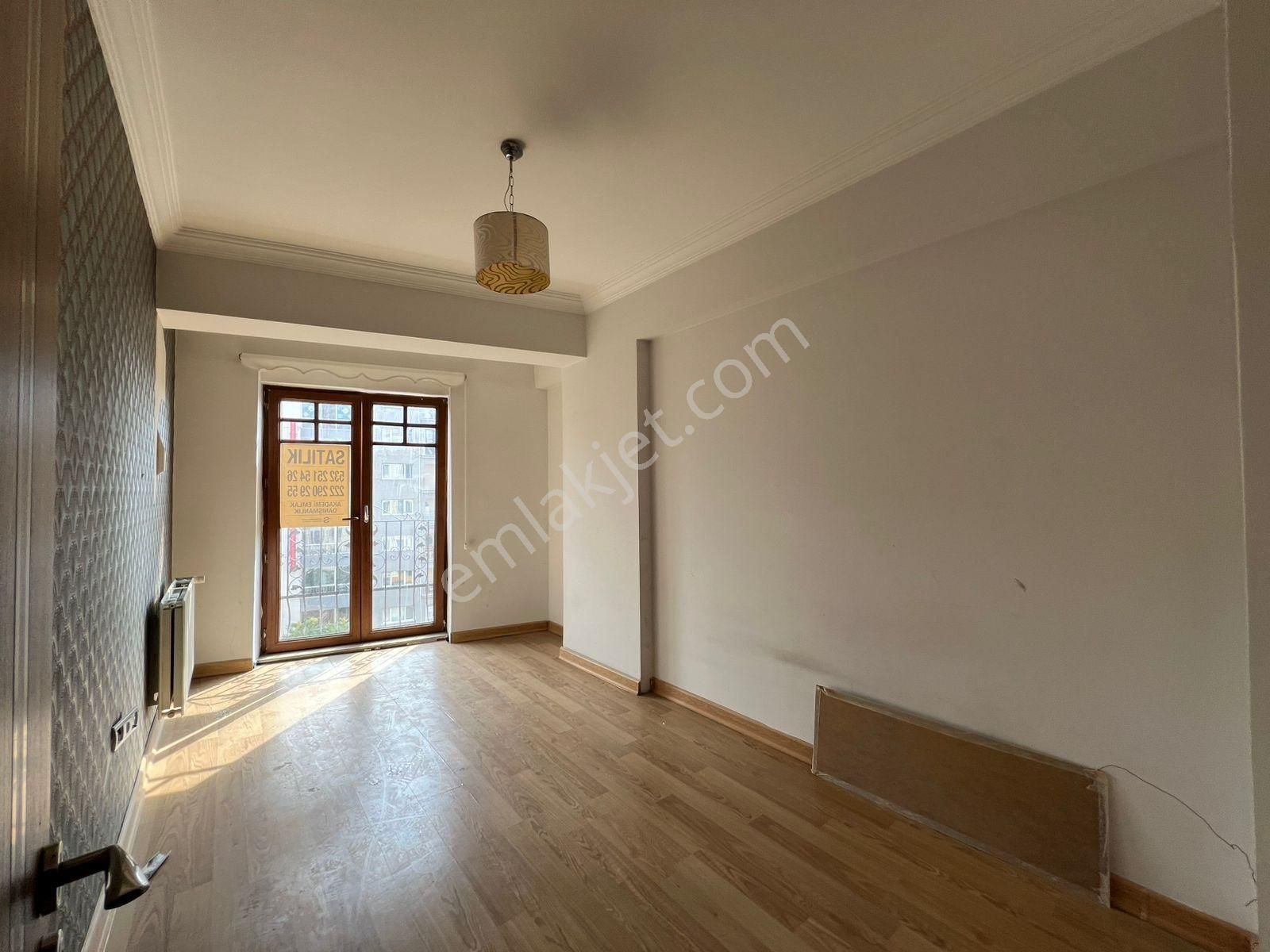 Akademi'den S'park Cıty Residence'da Ara Kat Kiralık 1+1