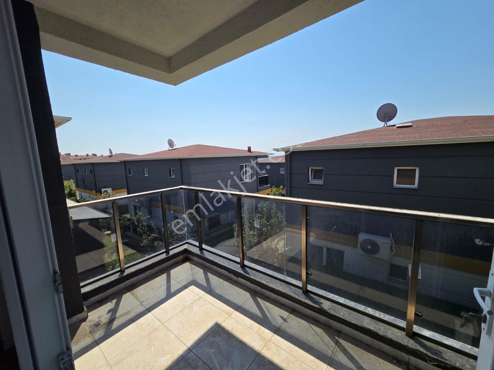 Haydar Emlaktan Yenicede Denize Sıfırhavuzlu Sitede Müstakil Dubleks Villa - Görsel 22