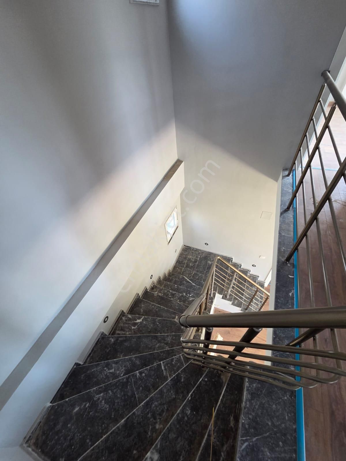 Haydar Emlaktan Yenicede Denize Sıfırhavuzlu Sitede Müstakil Dubleks Villa - Görsel 25