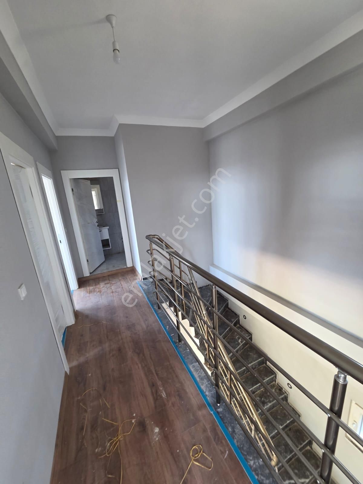 Haydar Emlaktan Yenicede Denize Sıfırhavuzlu Sitede Müstakil Dubleks Villa - Görsel 20