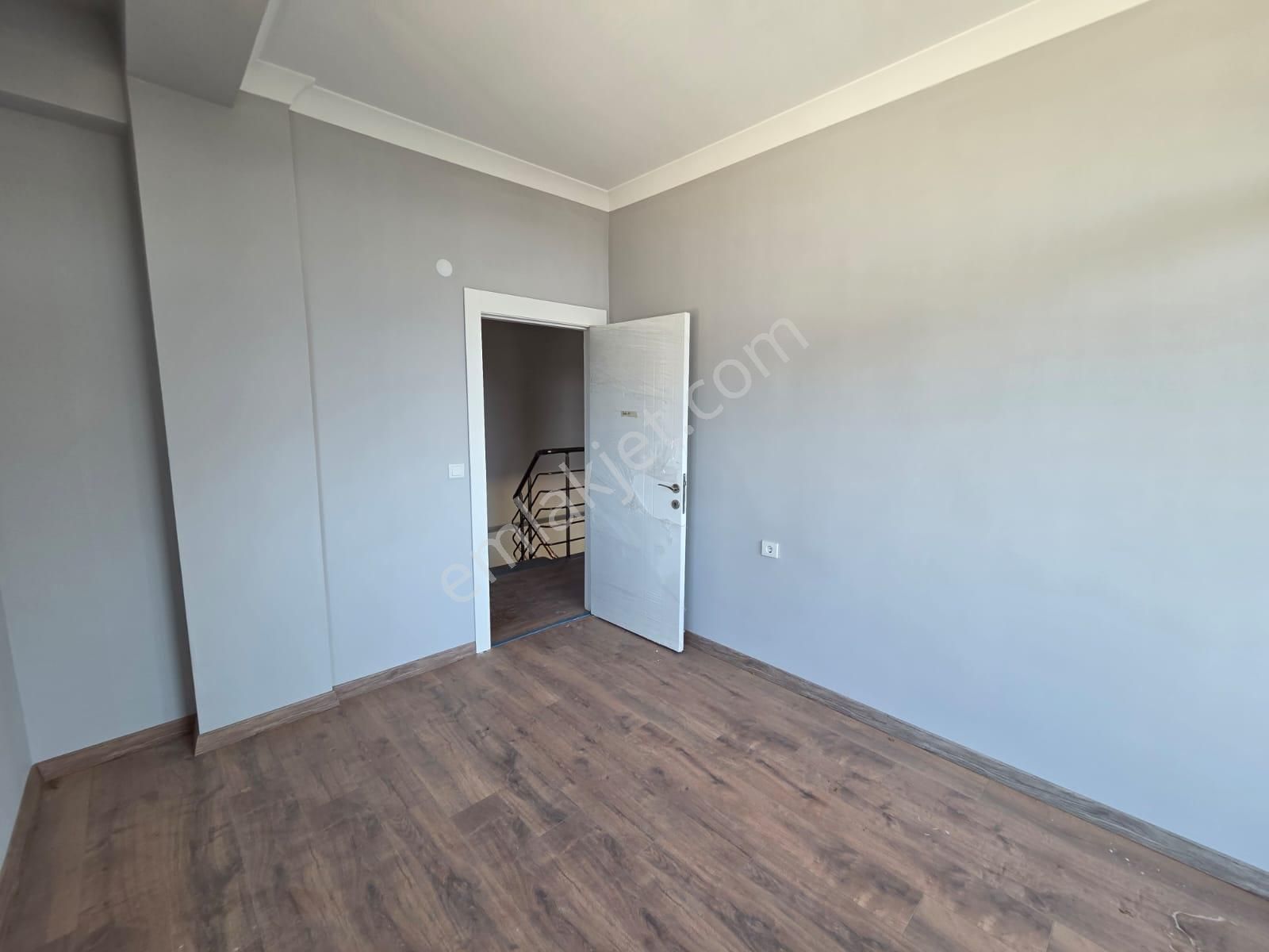 Haydar Emlaktan Yenicede Denize Sıfırhavuzlu Sitede Müstakil Dubleks Villa - Görsel 30