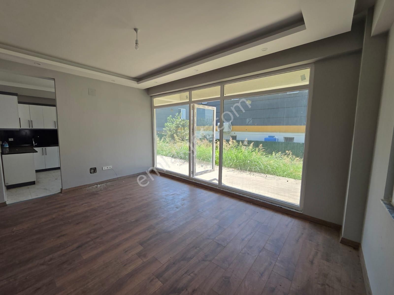 Haydar Emlaktan Yenicede Denize Sıfırhavuzlu Sitede Müstakil Dubleks Villa - Görsel 7