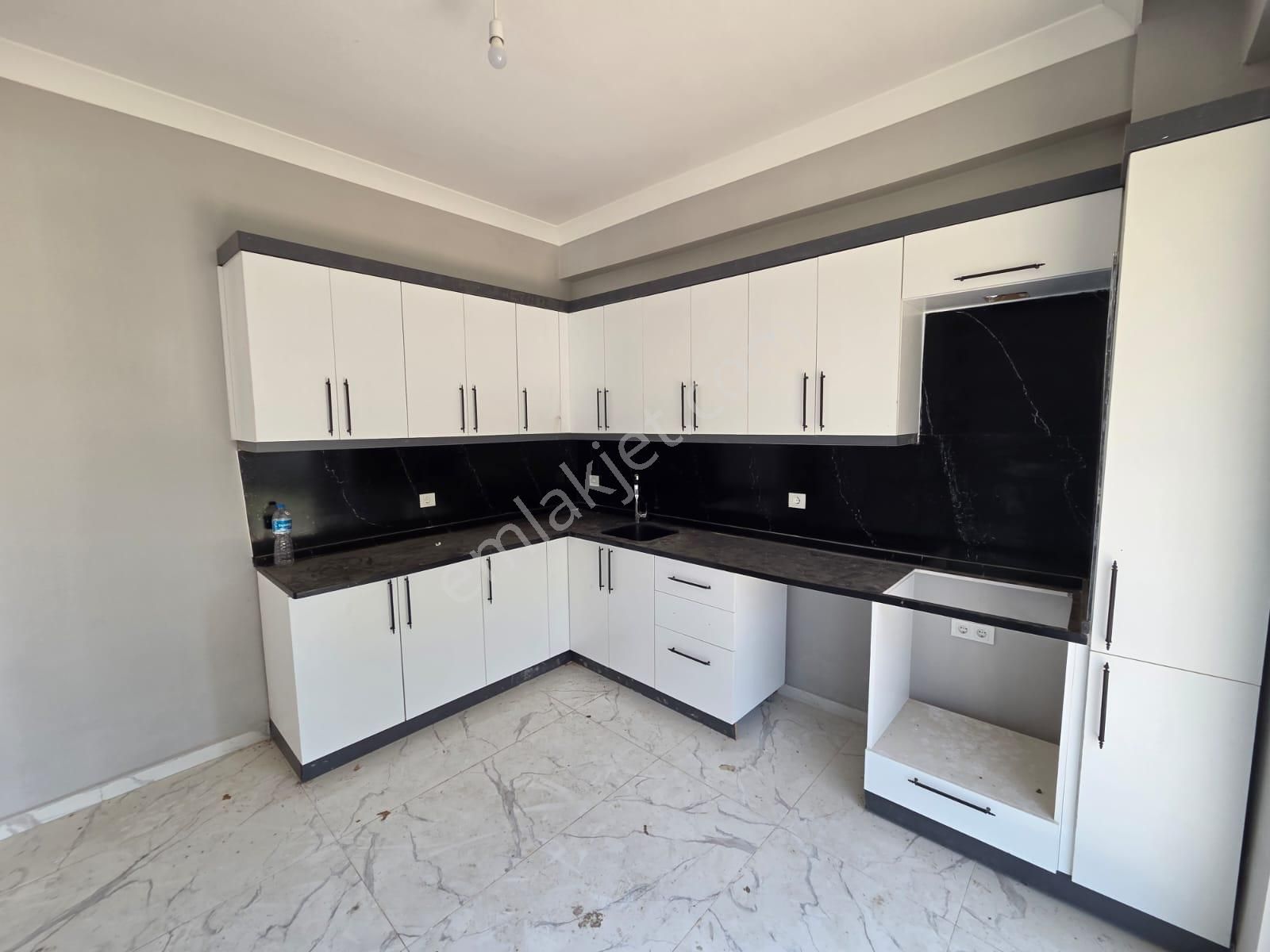 Haydar Emlaktan Yenicede Denize Sıfırhavuzlu Sitede Müstakil Dubleks Villa - Görsel 11