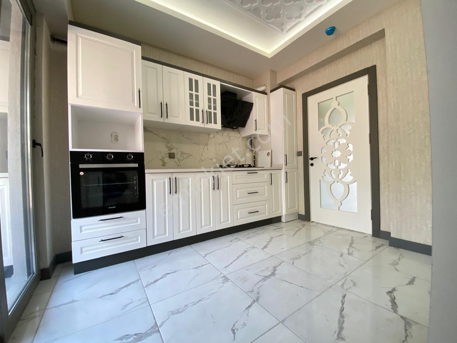 Nazende Delüxe Site İçi Satılık 3+1 Lüks Daire
