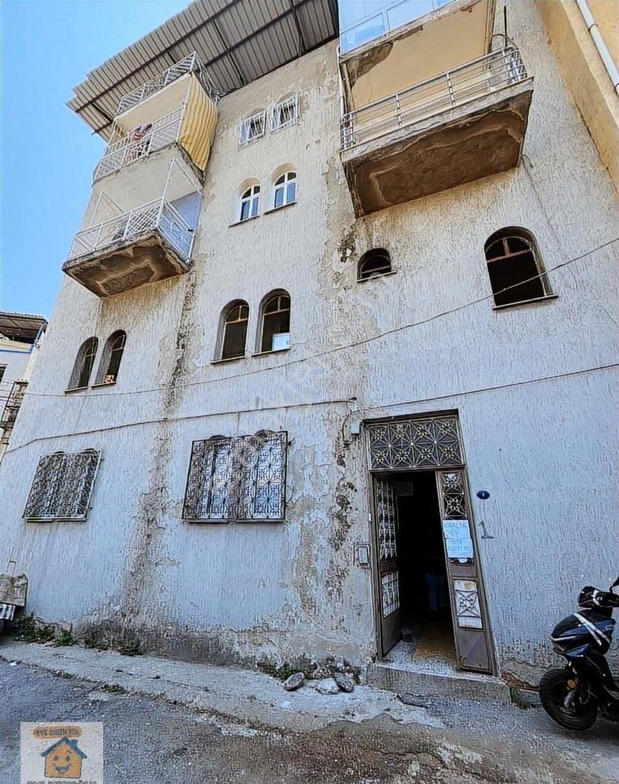 İzmir Konak Dolaplıkuyu Mah.de 2+1 Deniz Manzaralı Satılık Daire