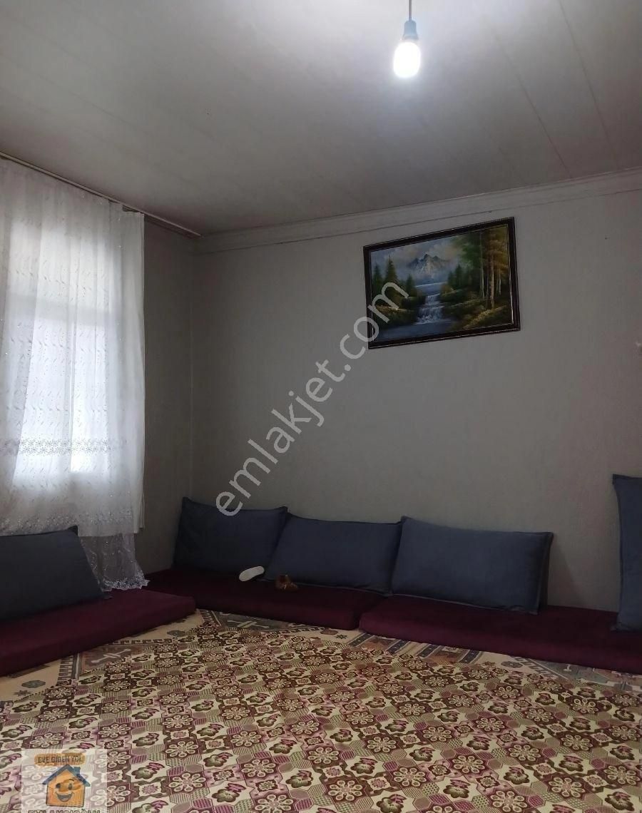 İzmir Konak Selçuk Mah De 2+1 2 Katlı Bahçeli Müstakil Ev - Görsel 6