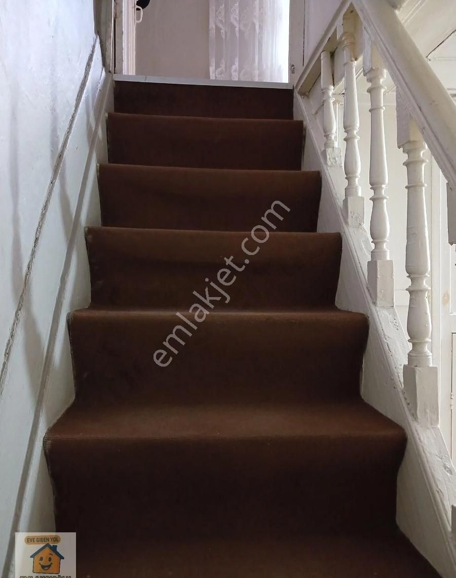 İzmir Konak Selçuk Mah De 2+1 2 Katlı Bahçeli Müstakil Ev - Görsel 20