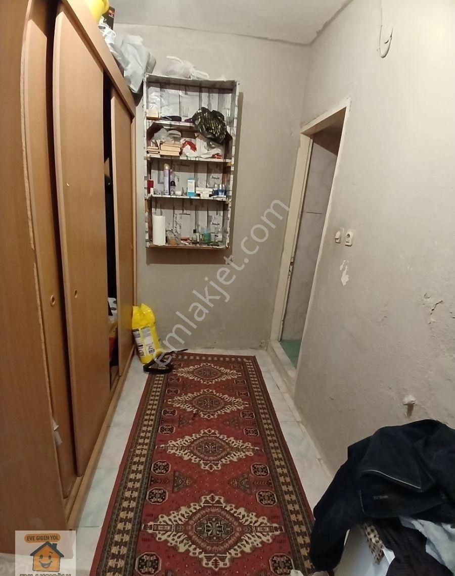 İzmir Konak Selçuk Mah De 2+1 2 Katlı Bahçeli Müstakil Ev - Görsel 17