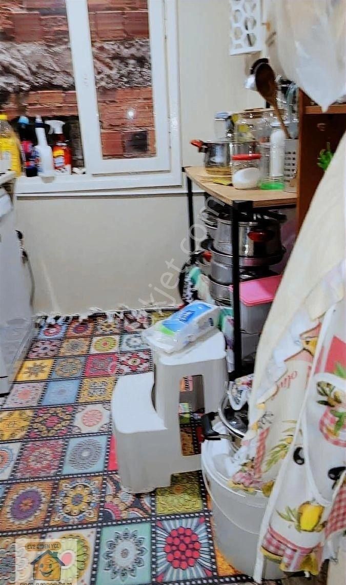 İzmir Konak Eşrefpaşa Mah. Çimentepede 2 Katlı Satılık Ev