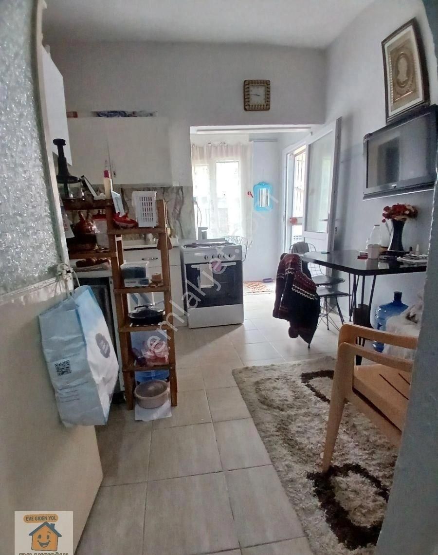 İzmir Konak Mehtap Mahallesinde 2+1 Satılık Daire - Görsel 3