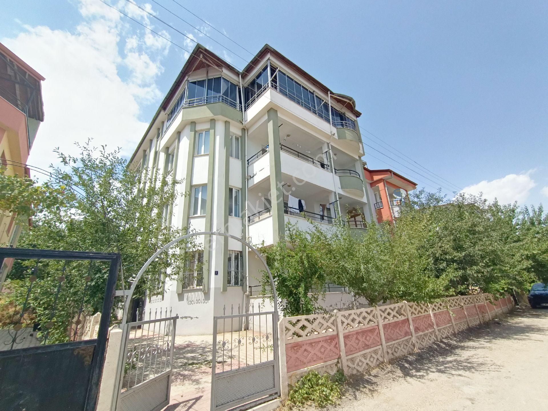 Turanlar Gayrimenkul'den Elazığ Abdullahpaşada Kiralık 3+1 Daire