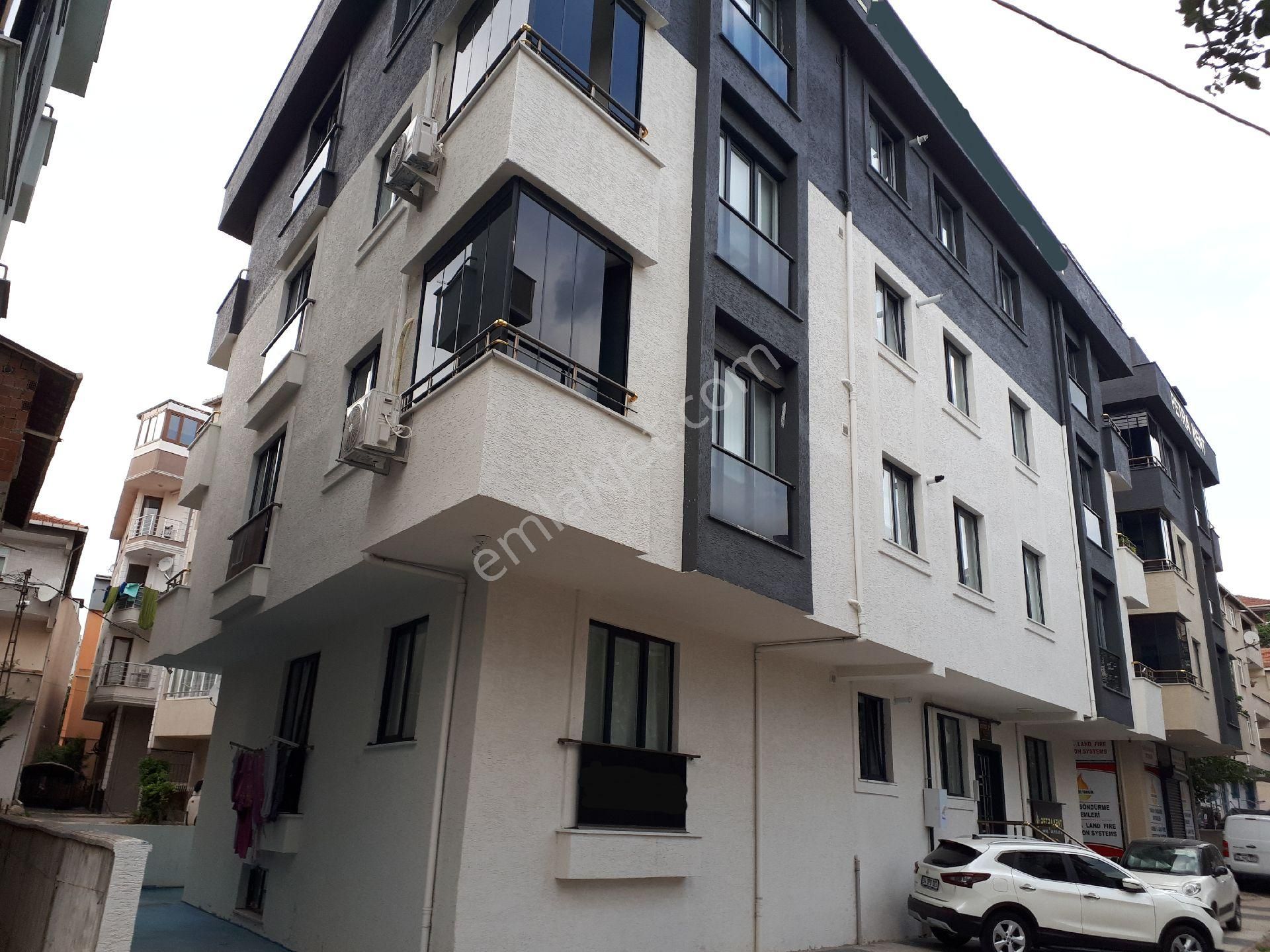 Sancaktepe Sarıgazi Mahallesi'nde 3+1 Satılık Sıfır Boş Dubleks Daire Dilek Arı