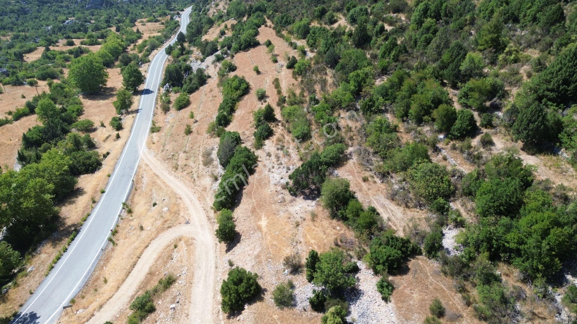 Antalya Akseki Sadıklarda Satılık Köye Yakın Tarla - Görsel 4