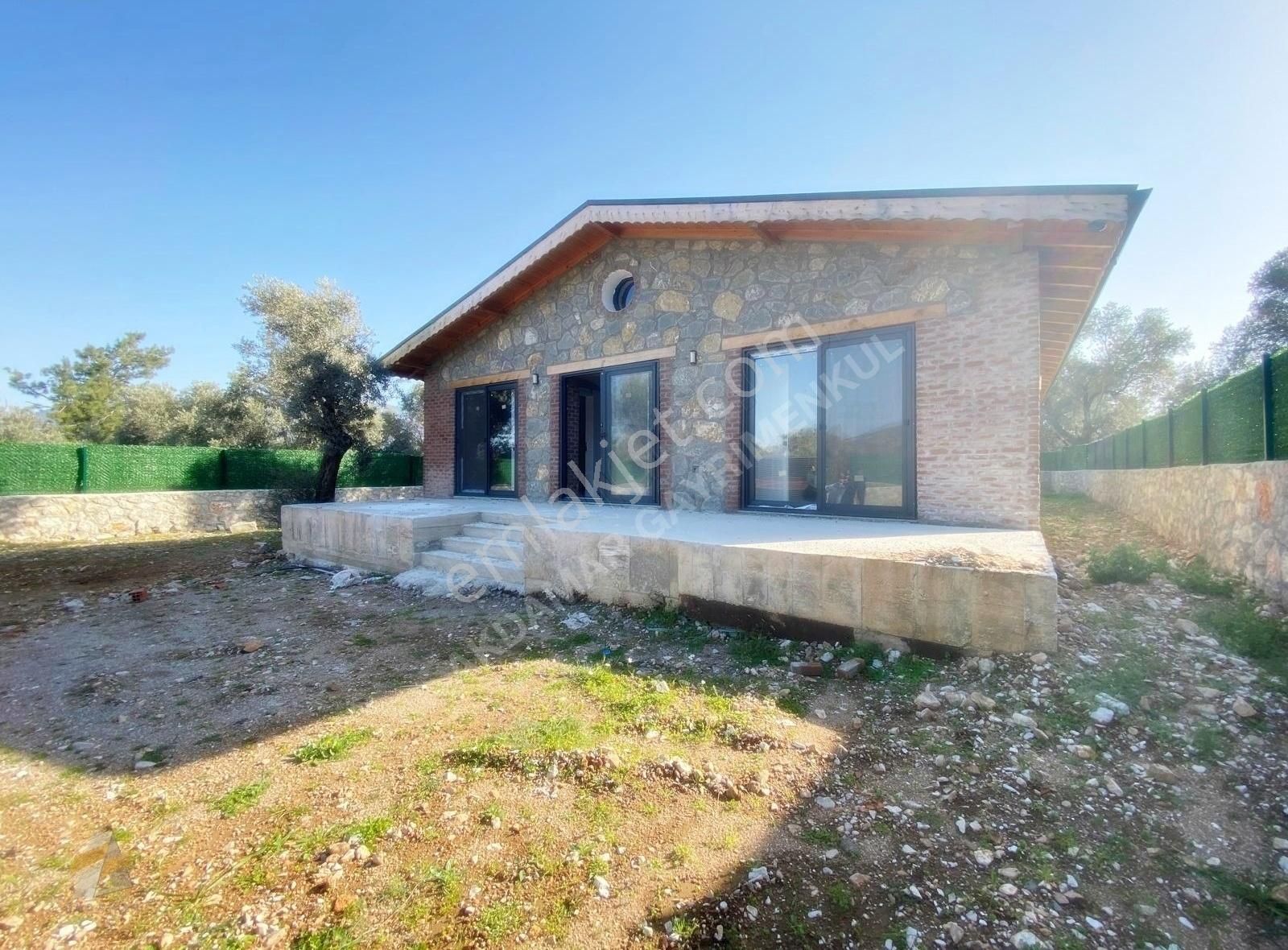 Esenköy'de 2 Ayrı İskanlı 2 Villa Tek Villa Fiyatına - Görsel 9