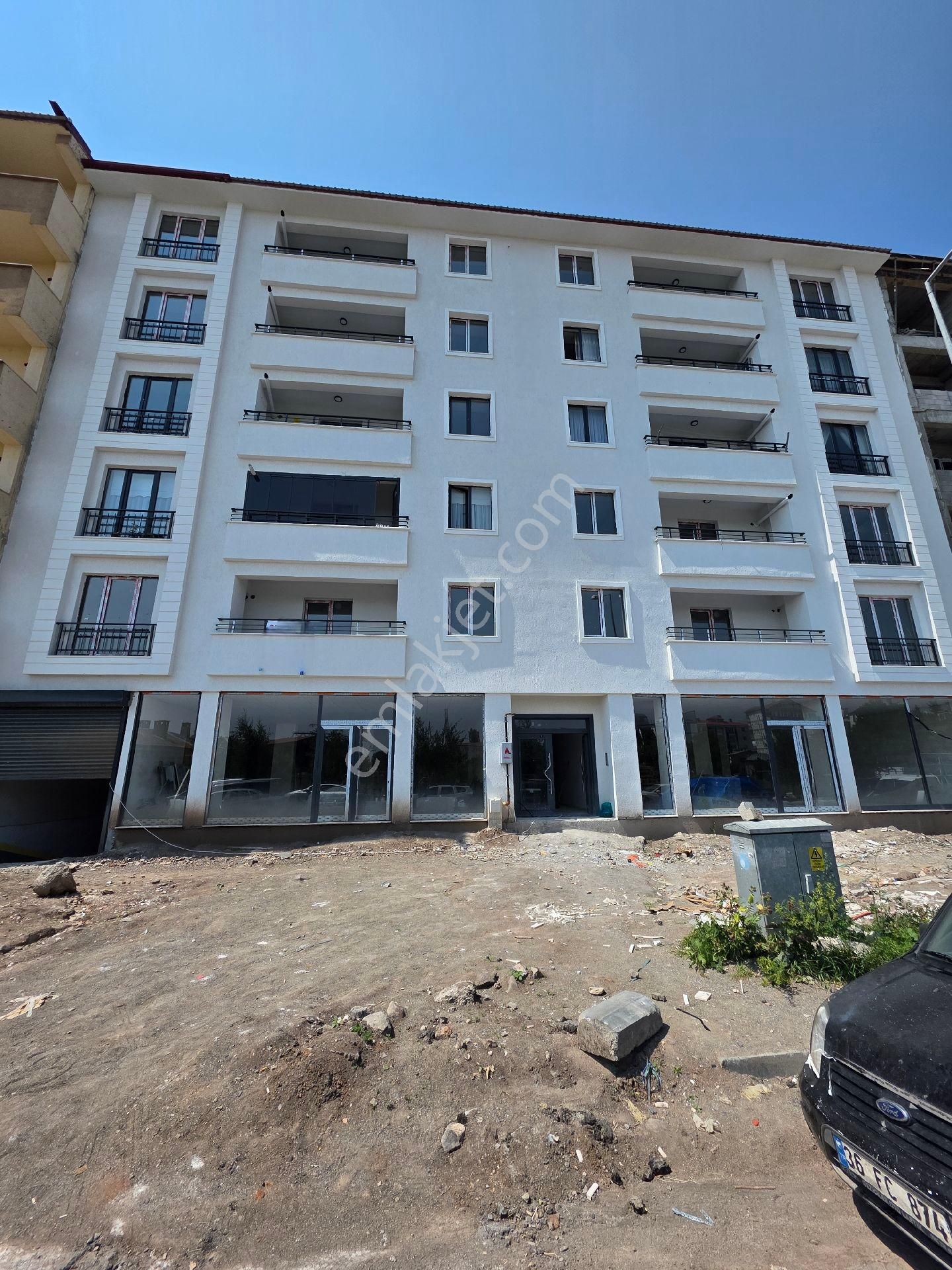 İstasyon Mahallesinde Satılık Lüx 2+1 Daireler Yeni Sahibini Bekliyor