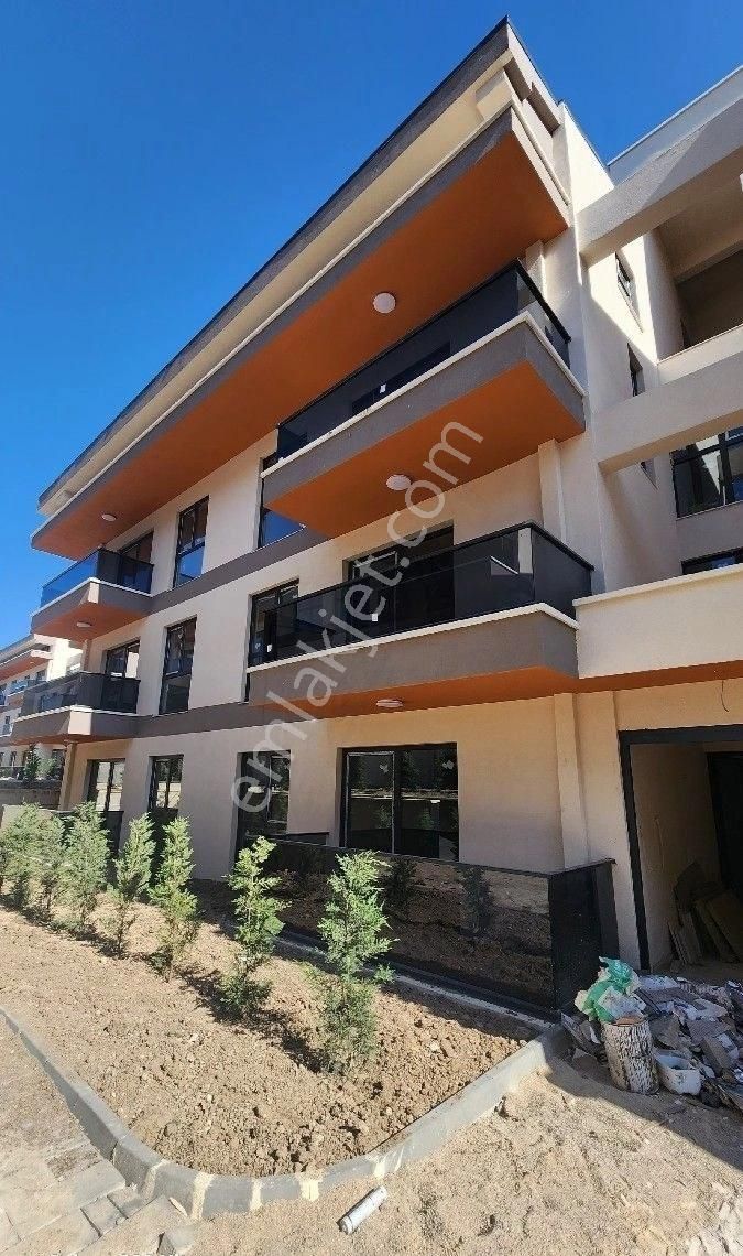 İncek'te 1+1 Sıfır Kiralık Daire