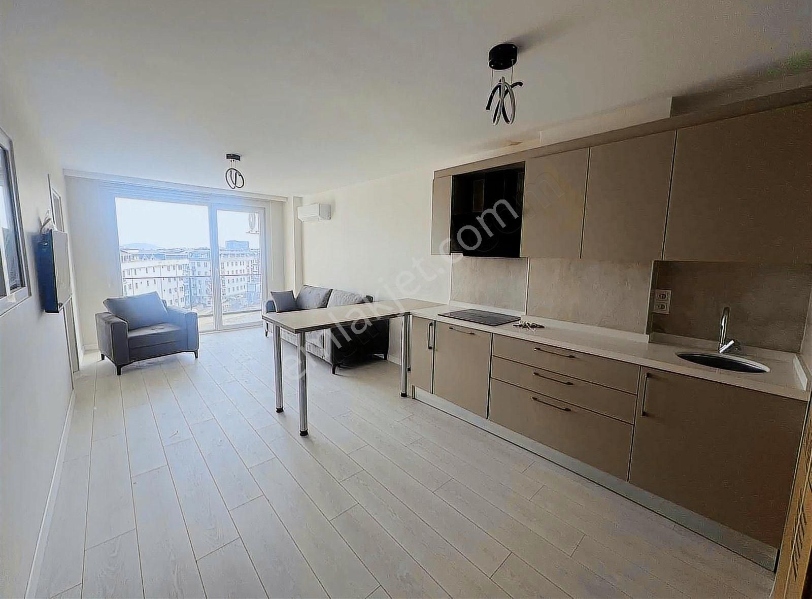 Marmara Üni Yanı Güvenlikli 2+1 Eşyalı Lüks Sıfır Bina Site İçi