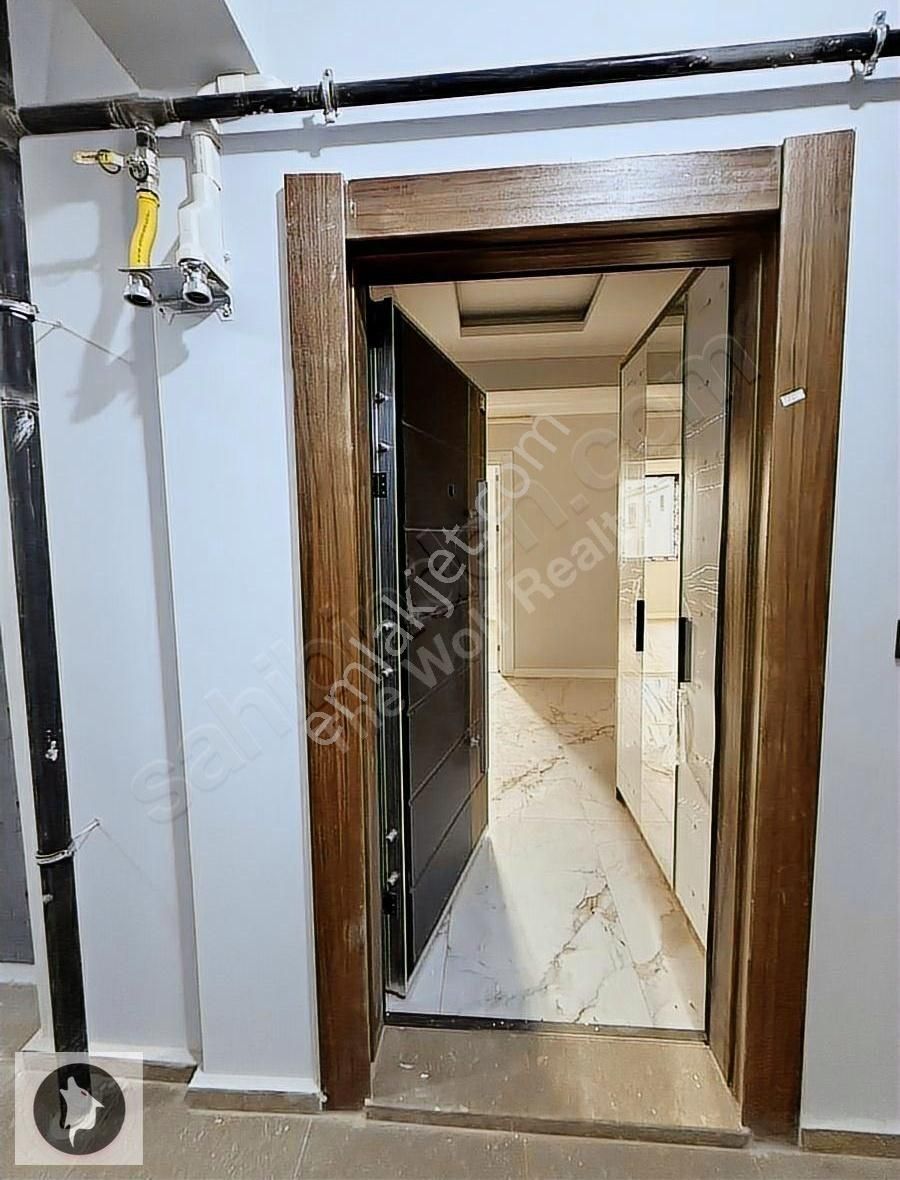 Menemen Uğur Mumcu Mahallesinde Satılık Cadde Üzerinde 2+1 Daire - Görsel 2