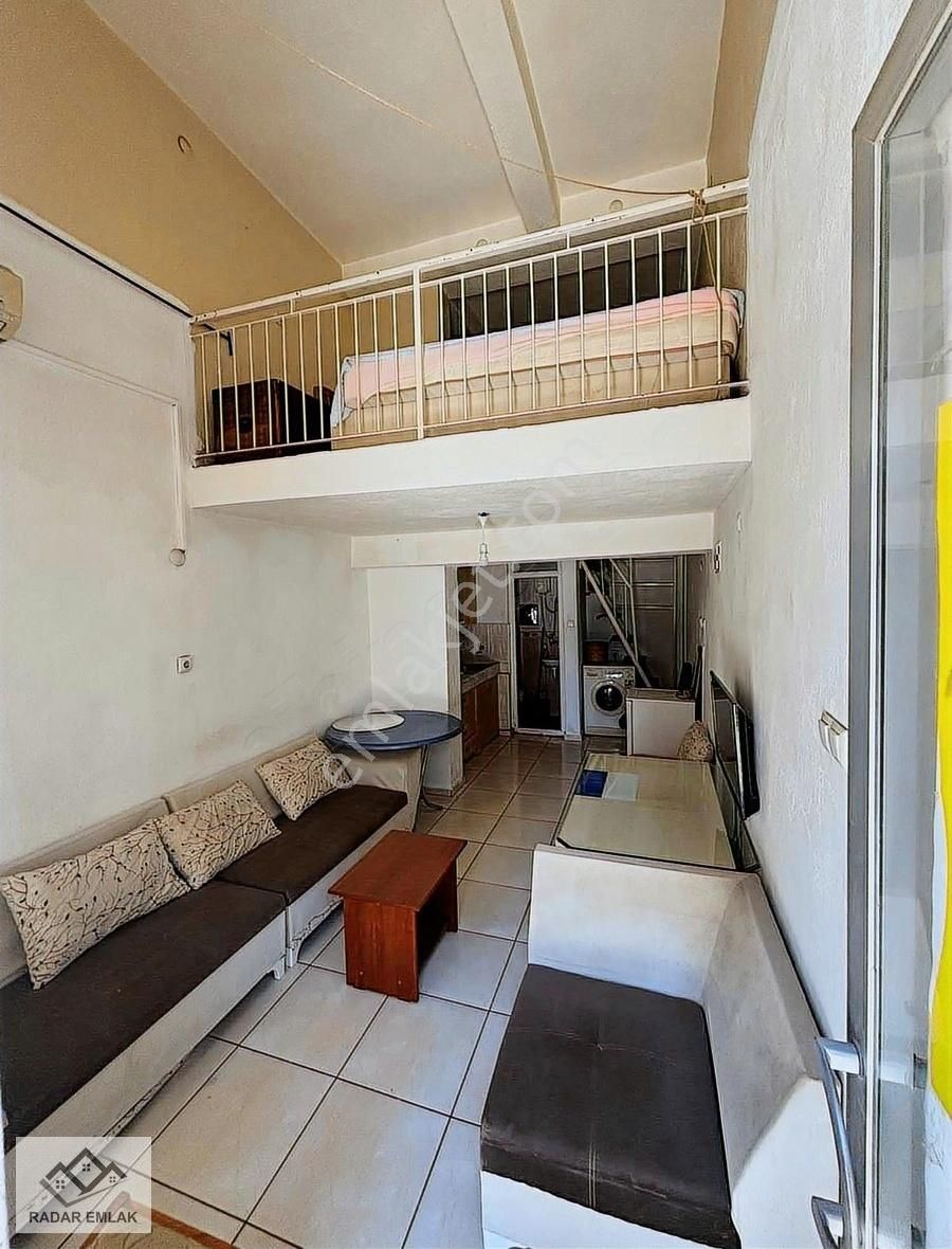 Üçkuyularda 1+0 Batarkatlı Sütütyo Kiralık Daire