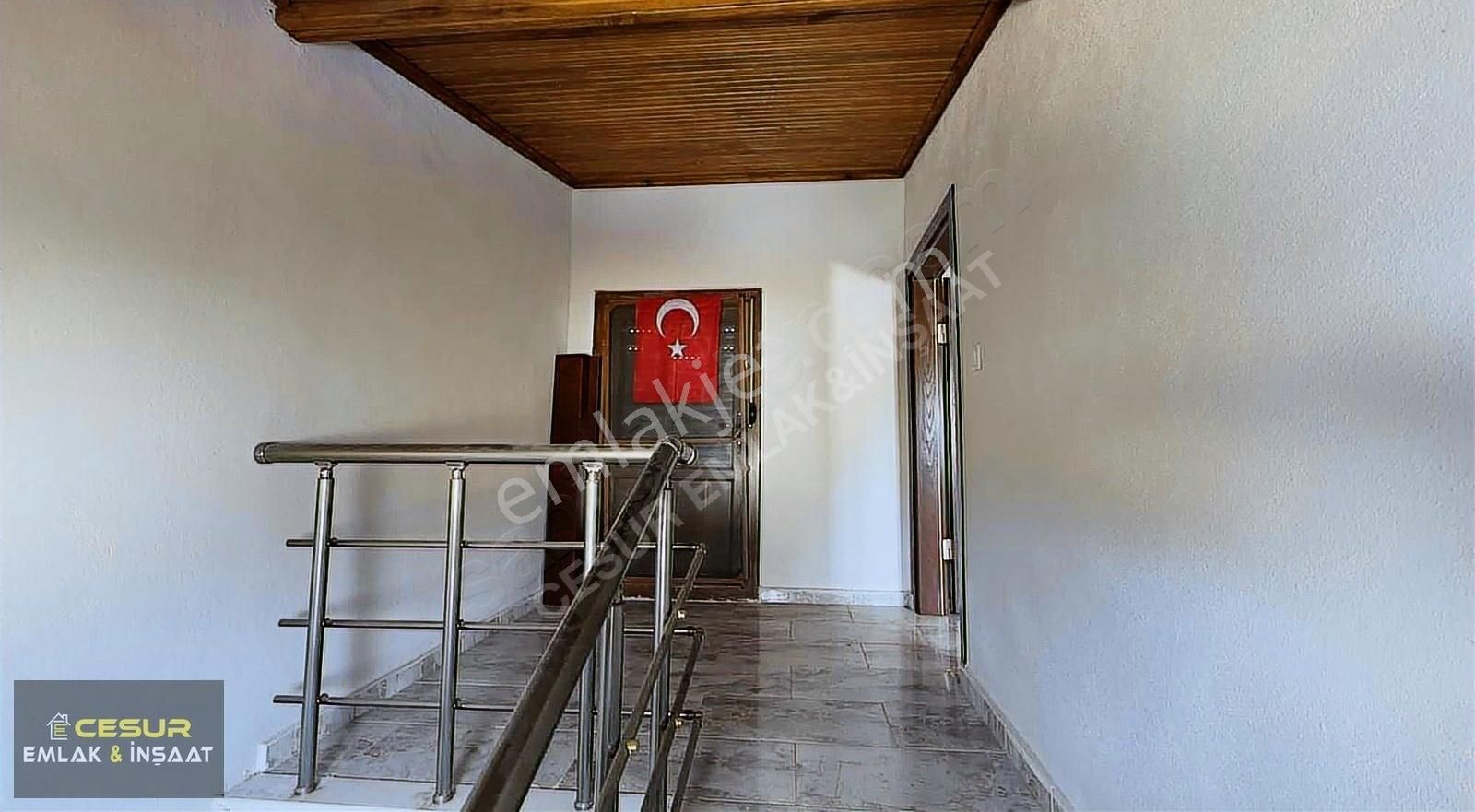 İzmir Dikili Salihler Altında Satılık 4+1 Müstakil Villa - Görsel 13