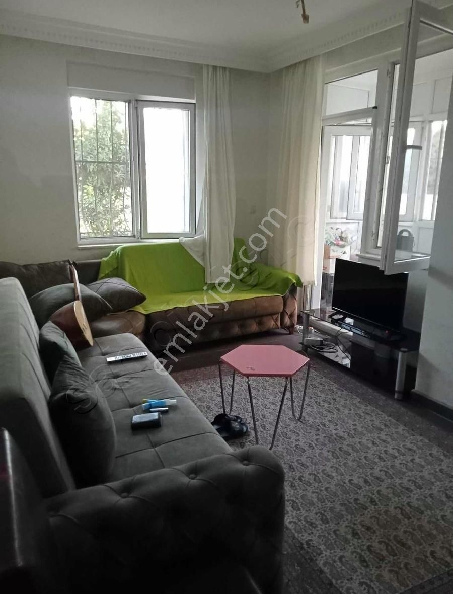 Fevzi Çakmak'ta Tramvayın Dibinde Kapalı Mutfak 1+1