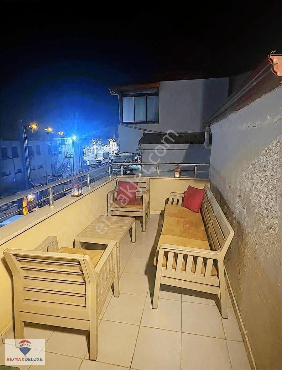 Yahya Kaptan'da Masrafsız Satılık 4+1 155 M'2 Çatı Dubleks Daire
