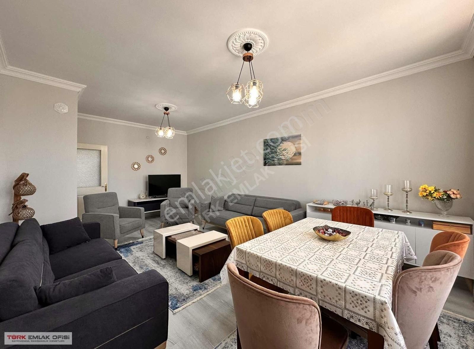 Yazır Mh.yeşilköy Çınar Sitesi 5+1 Dubleks Geniş Satılık Daire