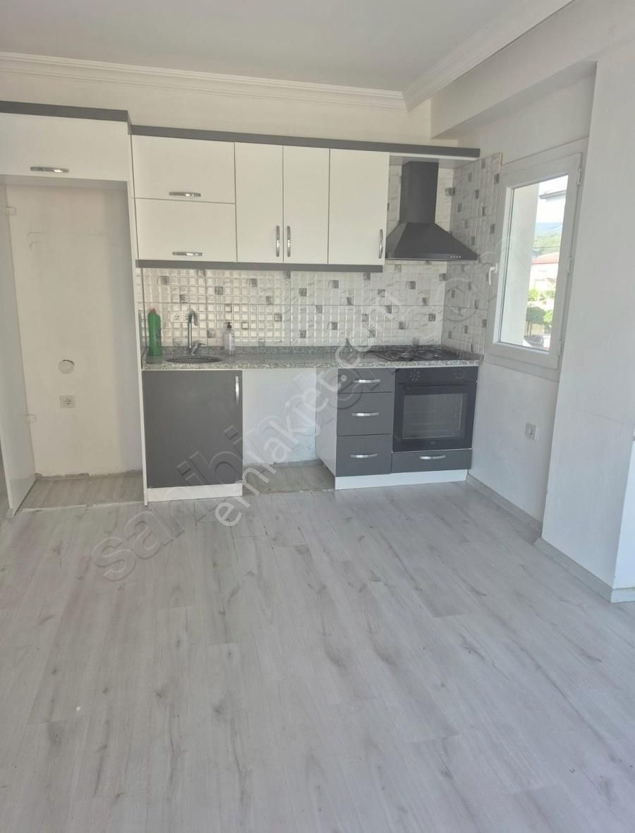 Eşyasız Hastahaneye Yakın Opet Arkasında Yeni 2+1 Daire