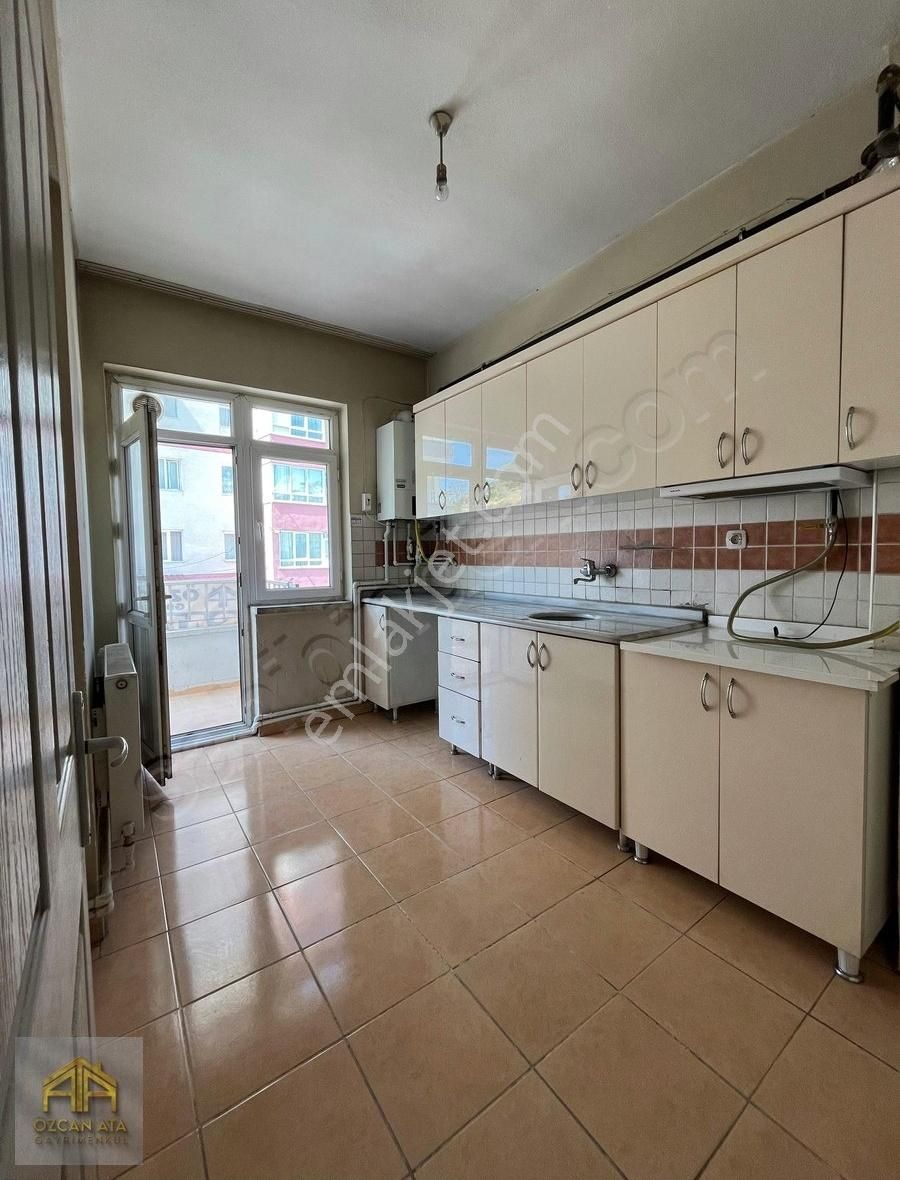 Özcan Ata Gayrimenkulden Selçuklu Mah. 1+1 Acill Satılık Daire