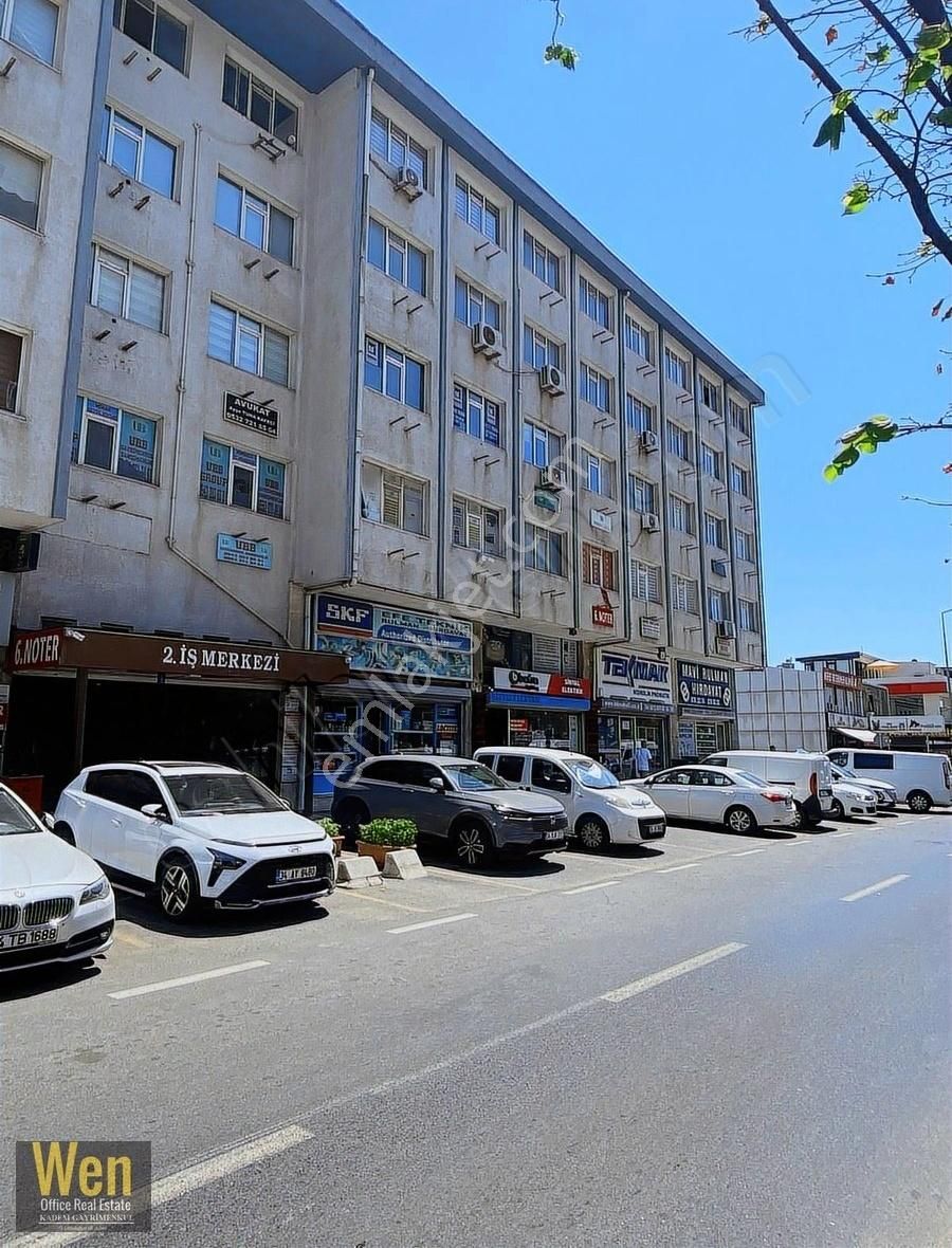 Wenkadem Beylikdüzünde Satılık 2 Adet Büro