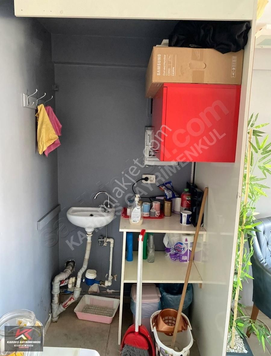 Karamürsel Merkezde, Prestijli Konumda 50 M² Satılık Dükkân - Görsel 4