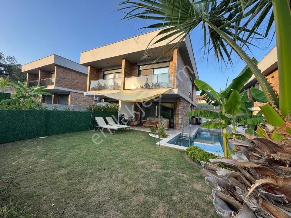 Soğucak’da Özel Havuz’lu 4+1 Deniz Manzaralı Villa