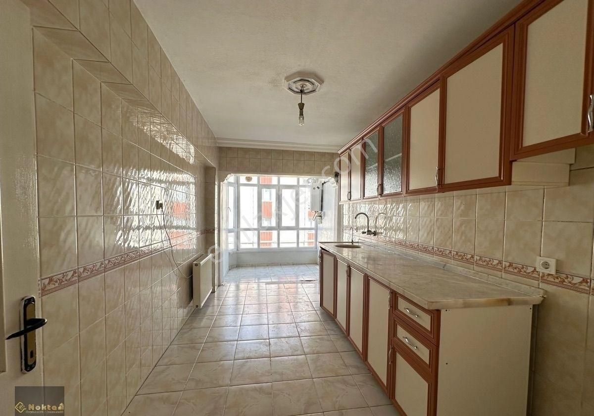 Etimesgut Kazım Karabekir’de Arakat Ön Cephe 130m2 Geniş Ferah Satılık 3+1