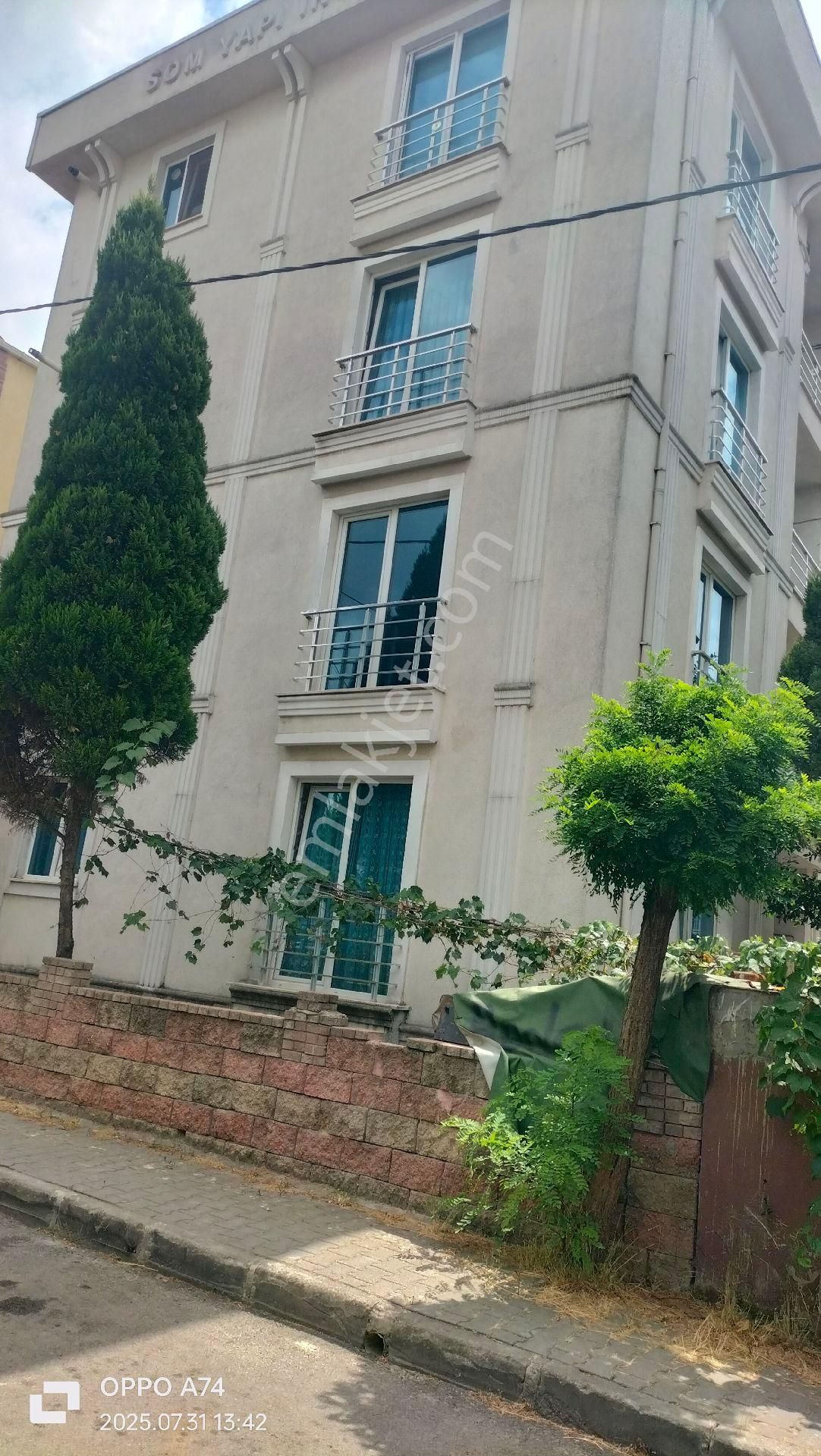 Satılık İstanbul Tuzla Aydınlıda Ara Kat Daire