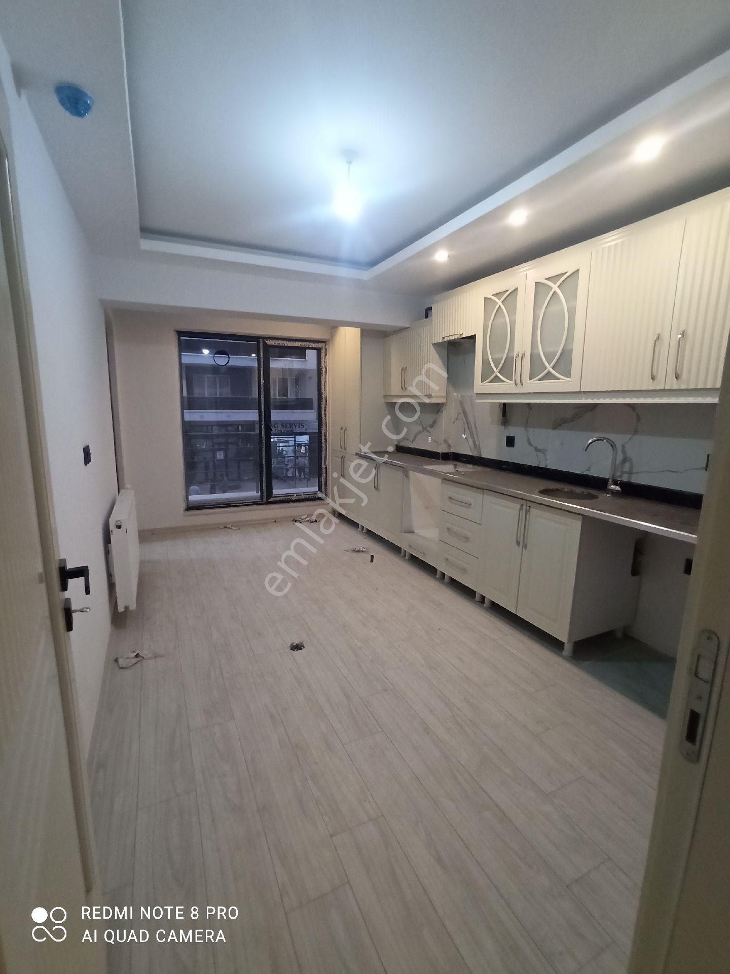 Avm Arkasi Satilik Lux 3+1 Daire