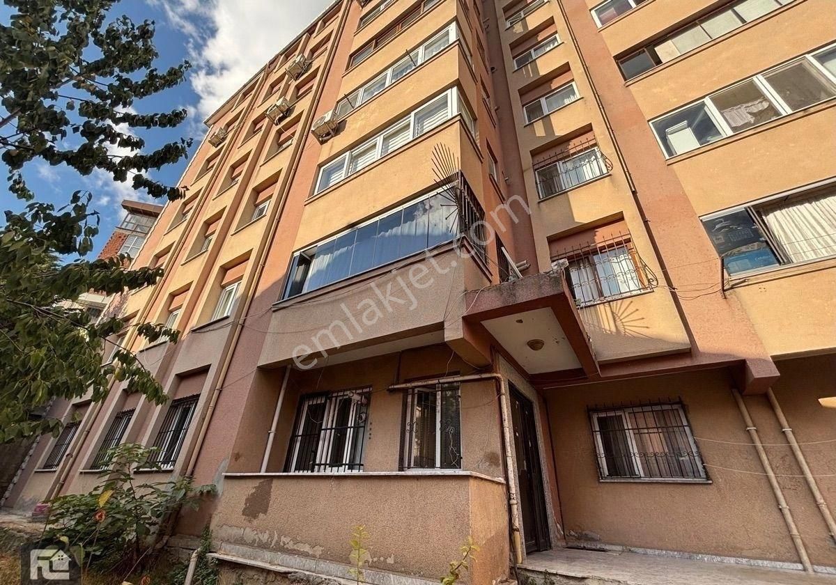 F-l Emlaktan Kirazlıtepe Küplüce Beylerbeyi Yakını 4+1 Y. Giriş