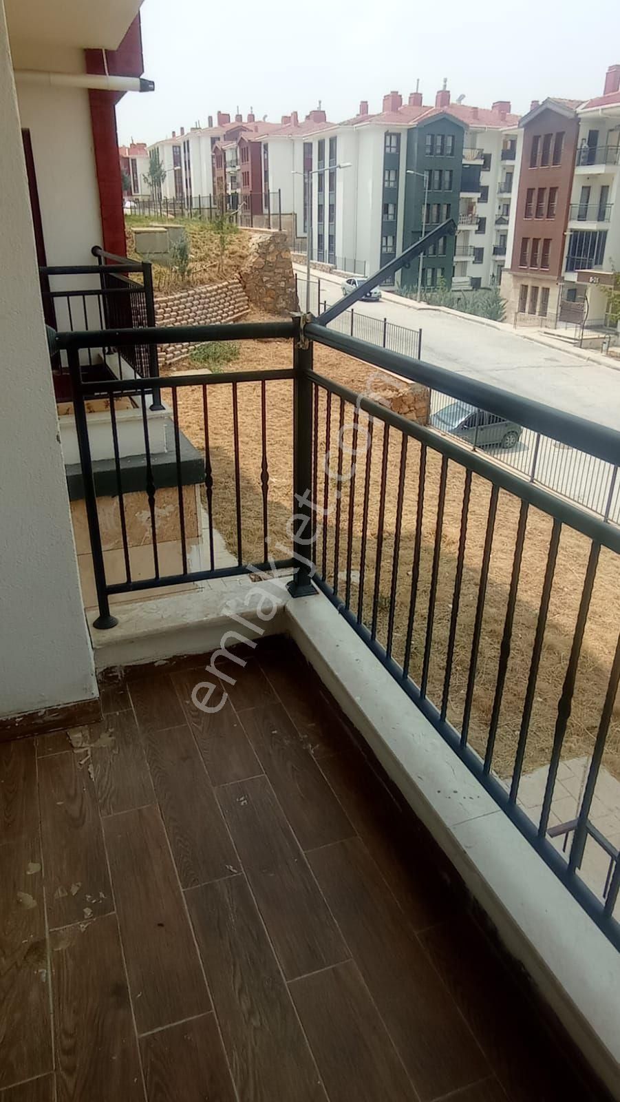 Çatal Çeşmede Satılık 2/1 Toki