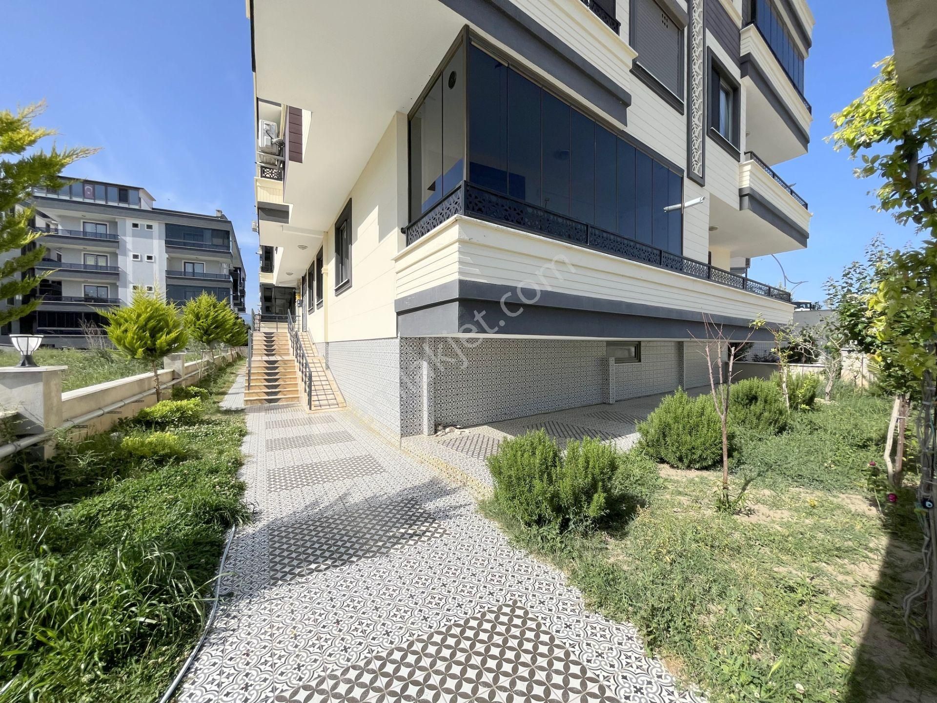 🔵güç Gayrimenkul'den Akçay'da Kapalı Otoparklı Kombili Geniş Lüx Satılık 2+1 Daire